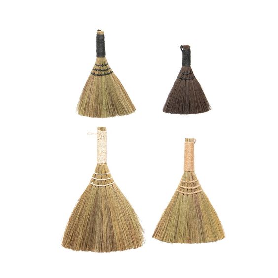 Whisk table broom