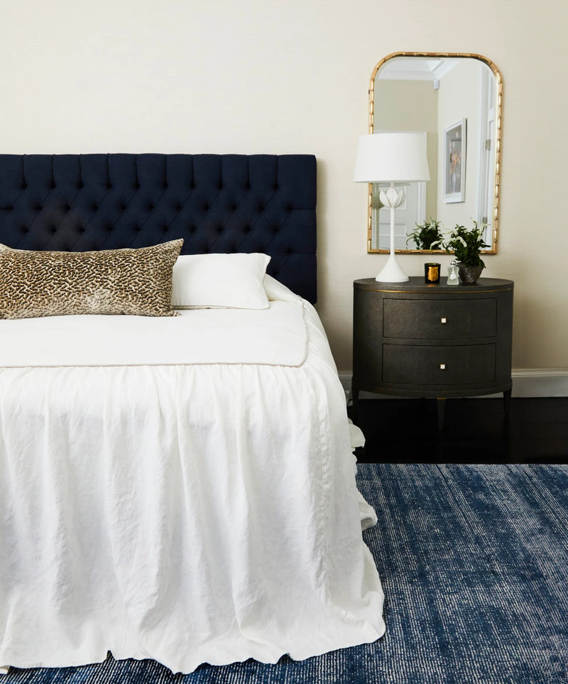 Eli Oval Nightstand